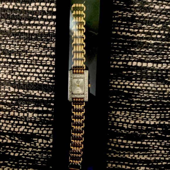 Elizabeth Taylor watch - Picture 3 of 5